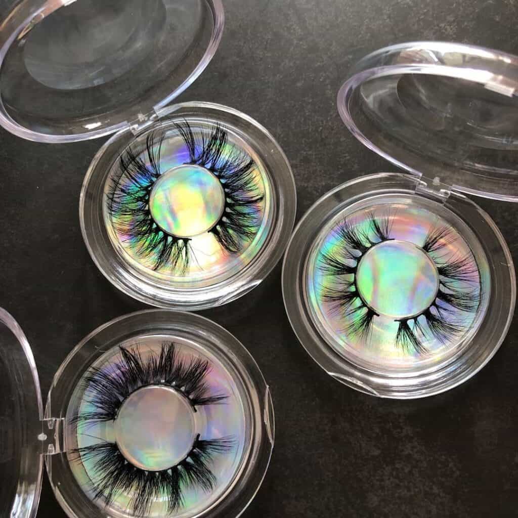 Lash cases vendors