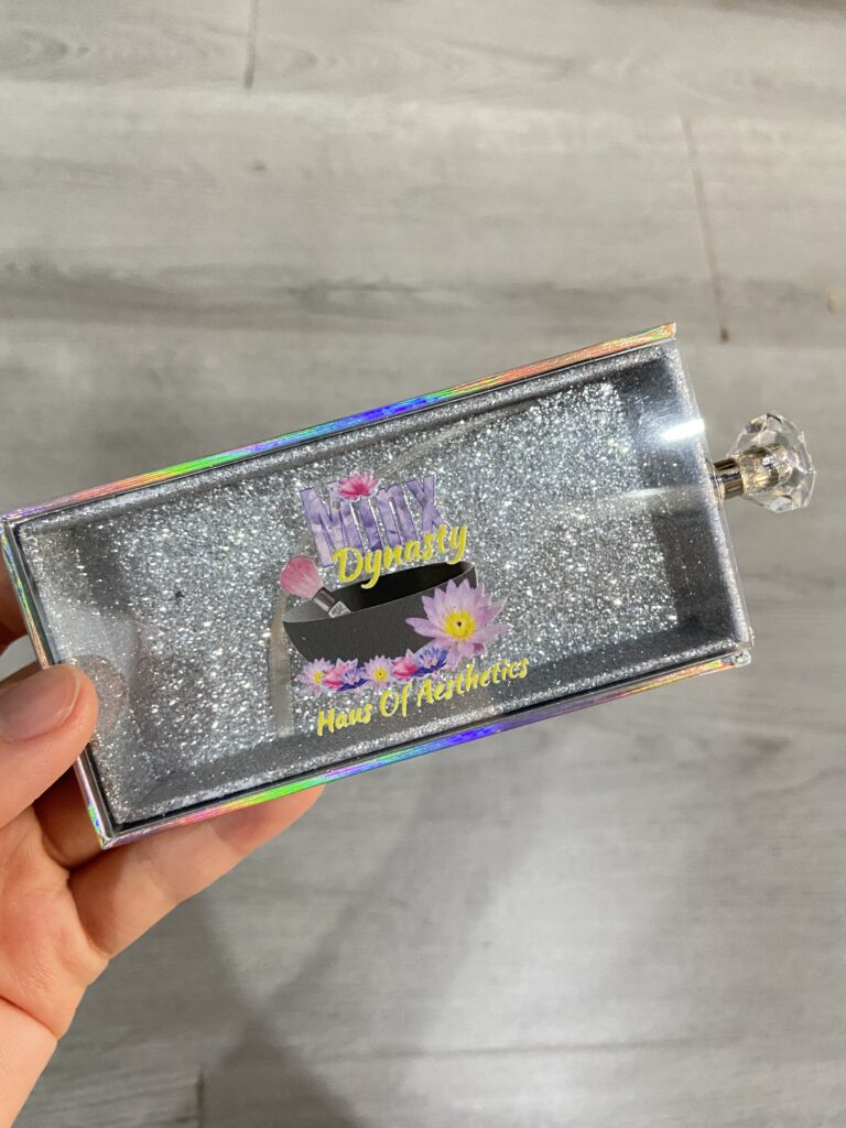 shiny lash boxes