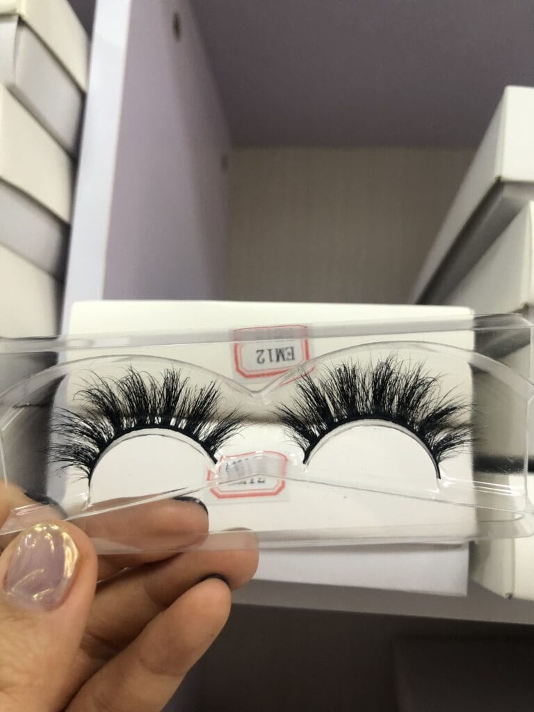 how to sale your own lashes