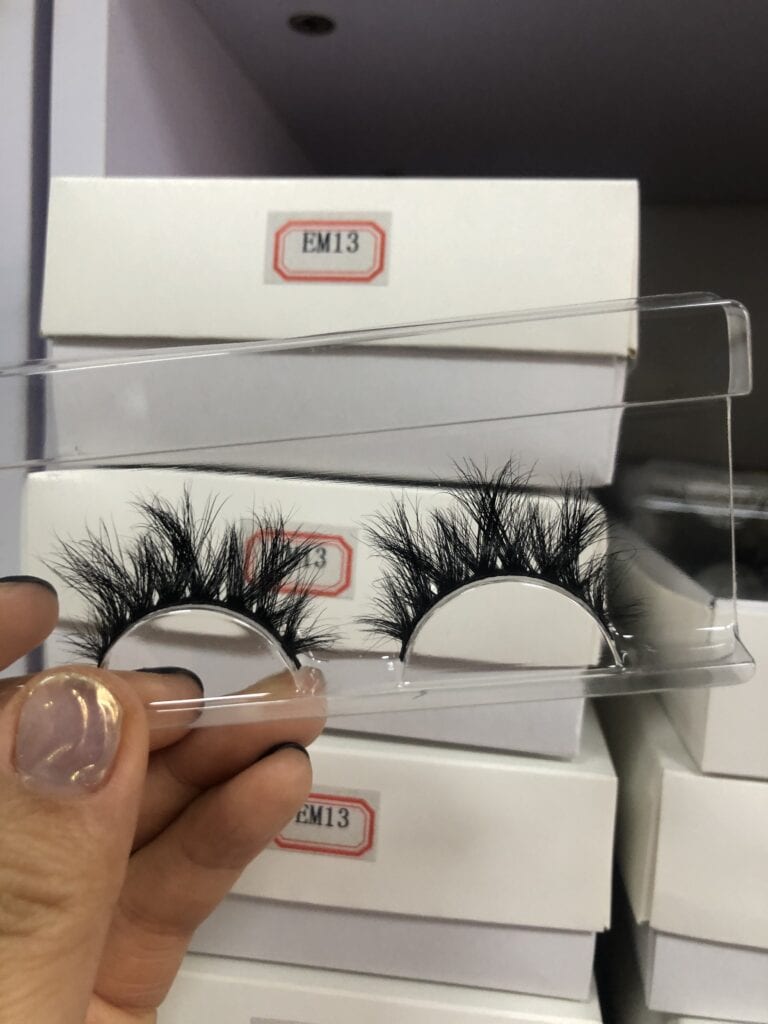 how to sale your own lashes