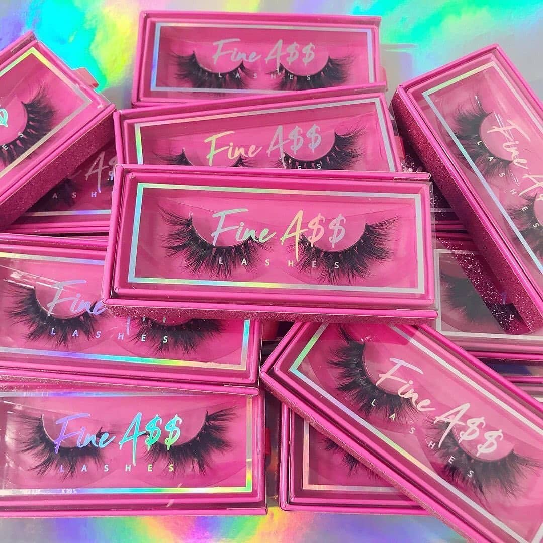 wholesale mink lashes and eyelash packaging boxes