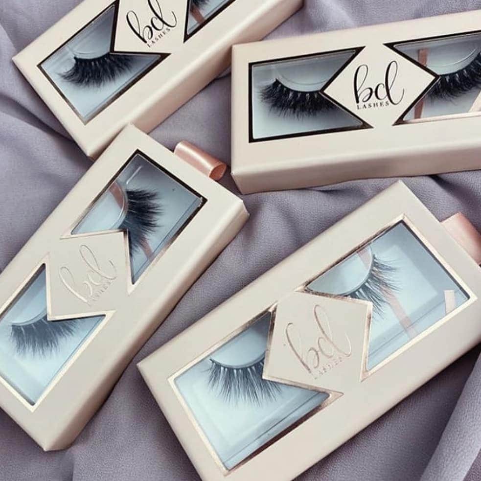 custom nude eyelash packaging with own logo