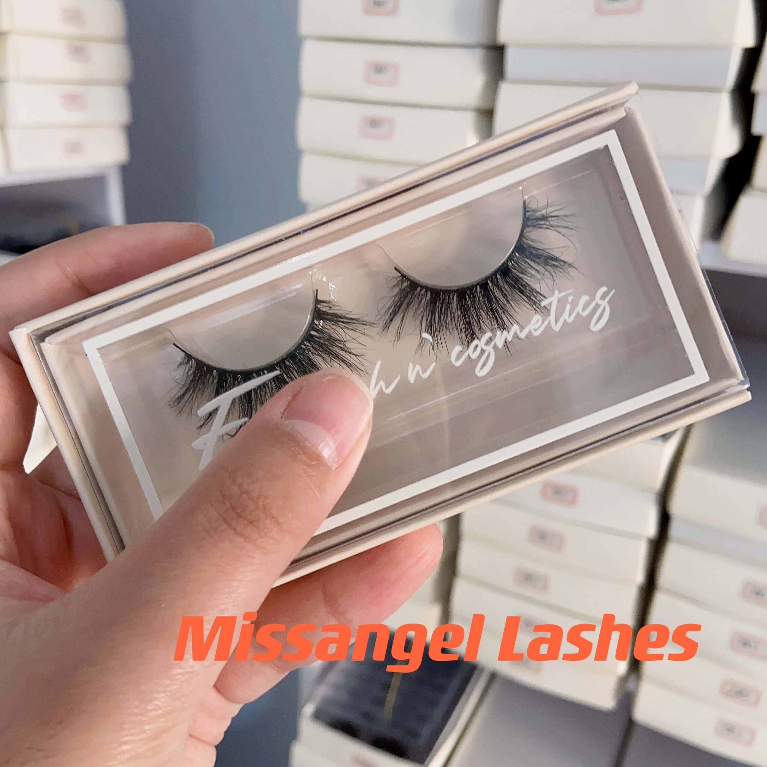 custom eyelash packaging