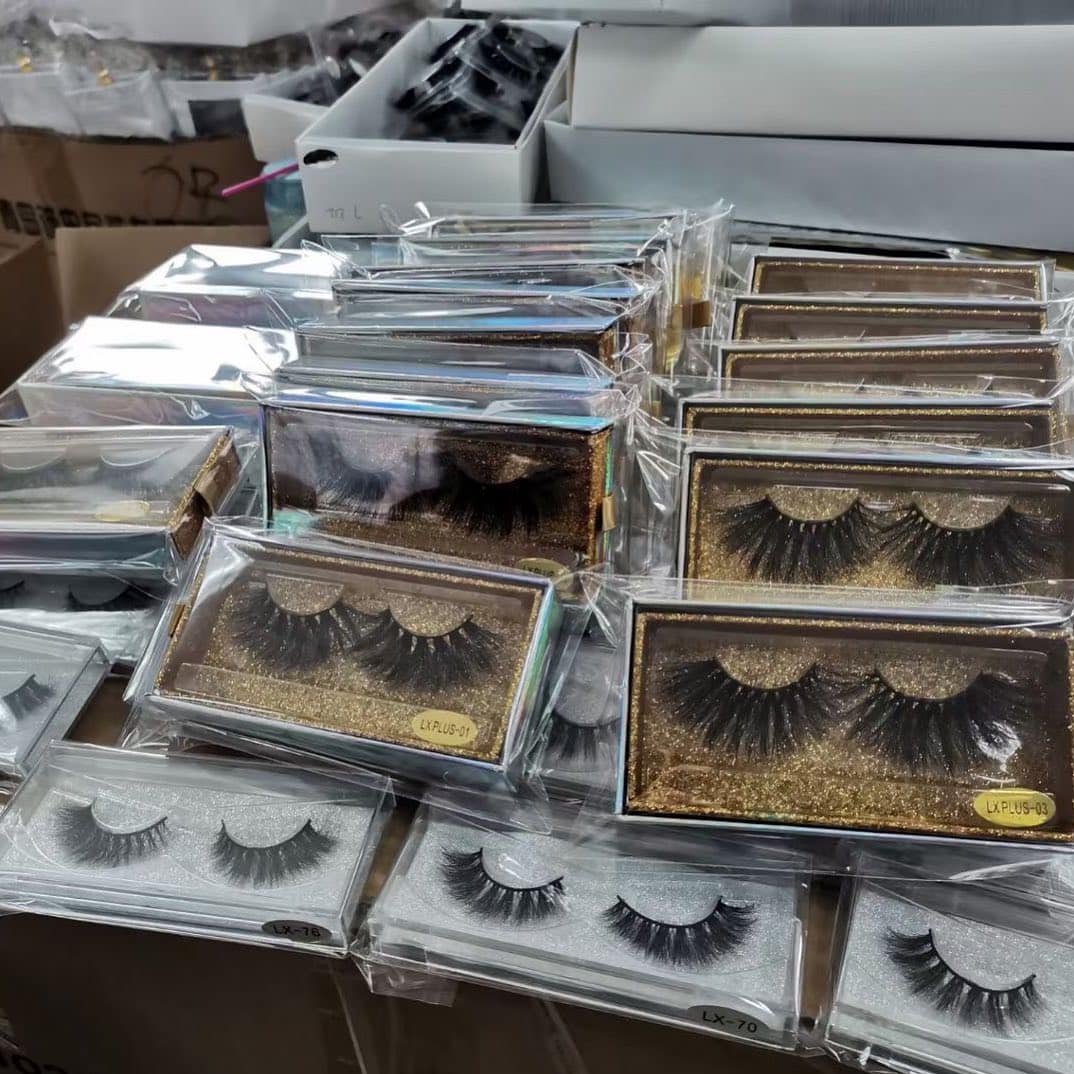 wholesale custom eyelash packaging