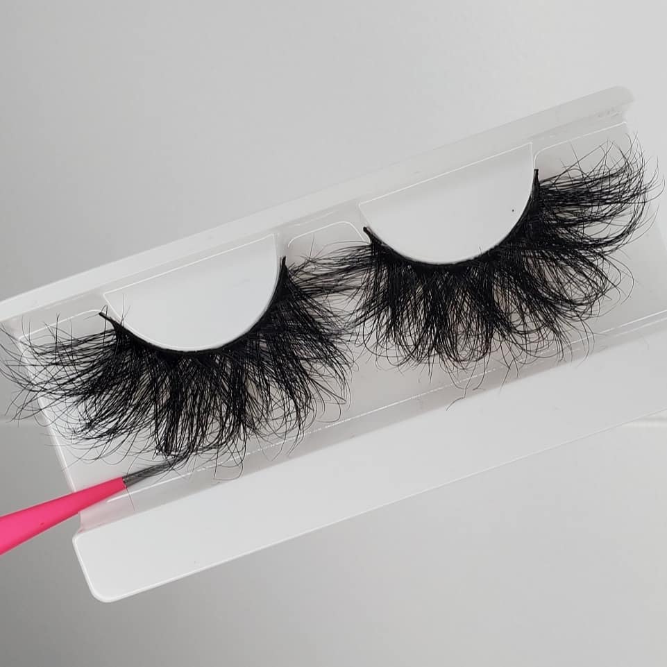 wholesale false eyelashes supplier